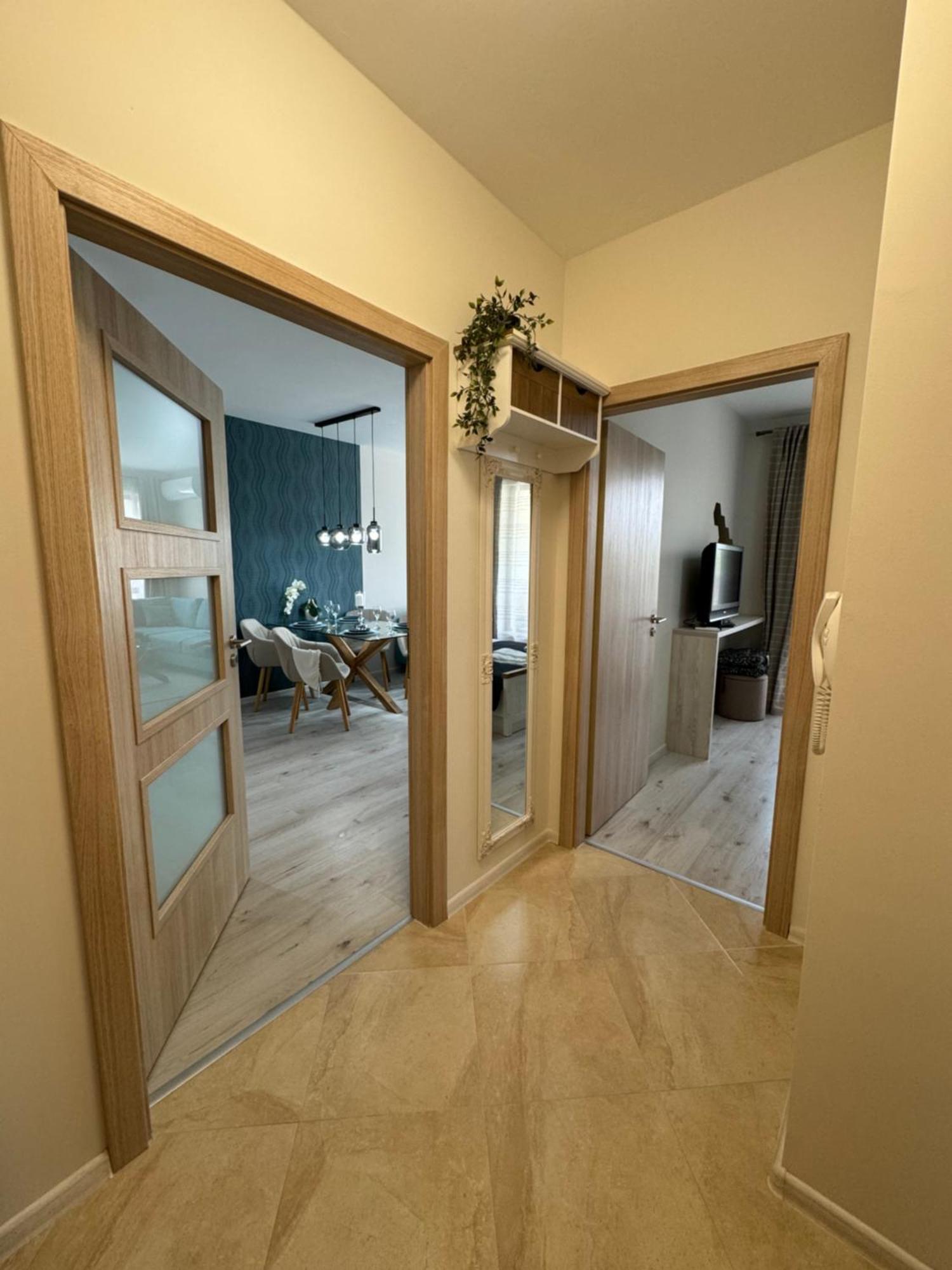 Elizi Summer House In Varna South Bay Beach Екстер'єр фото